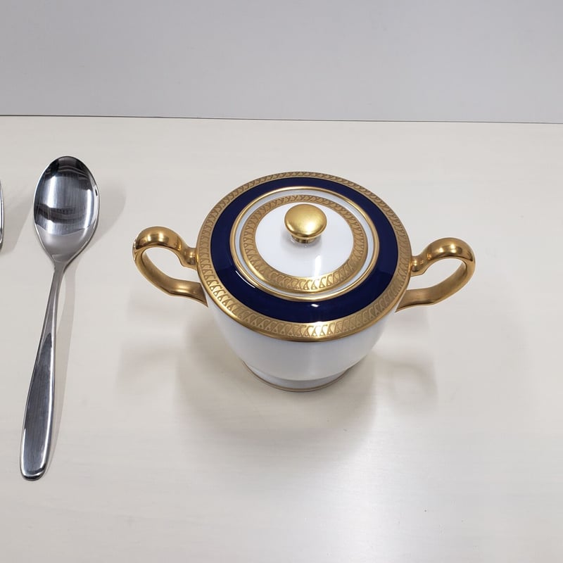 大倉陶園 瑠璃片葉金蝕 シュガーポット(大) | つちや陶器店 大倉陶園 瑠璃片葉金蝕 シュガーポット(大) | つちや陶器店