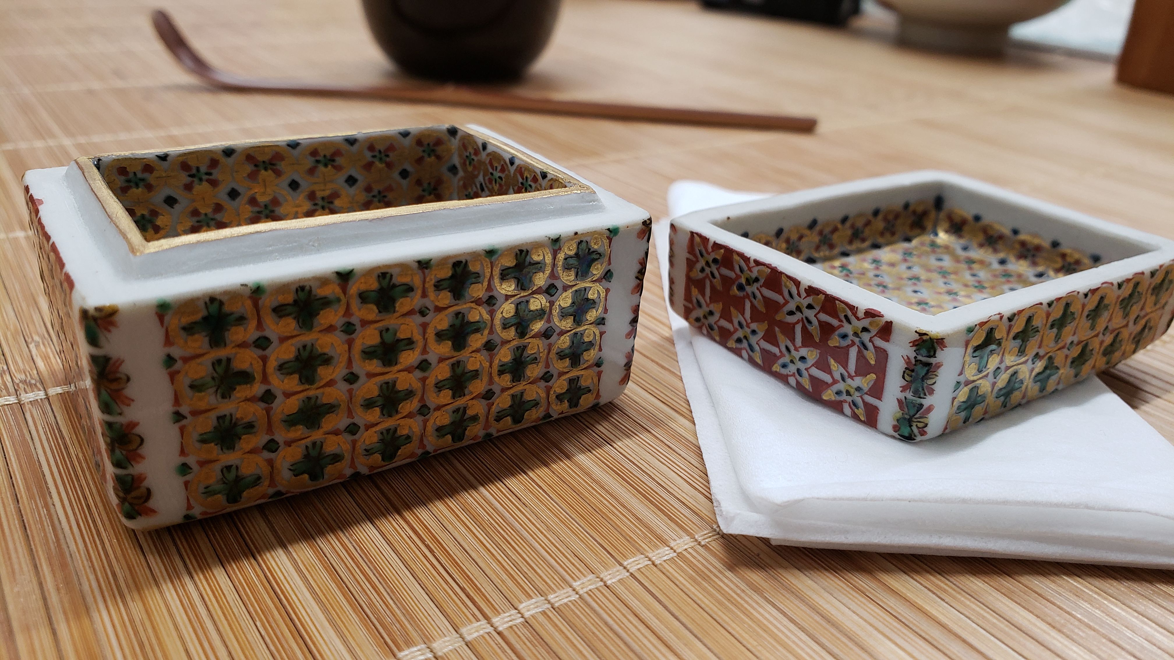 九谷焼 河上龍三氏作 香合 一品作 | つちや陶器店 九谷焼 河上龍三氏作 香合 一品作 | つちや陶器店
