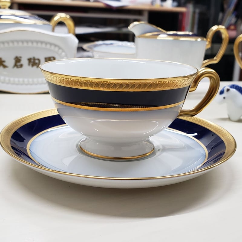 大倉陶園 瑠璃片葉金蝕 ティー・コーヒー碗皿 1客 | つちや陶器店 大倉陶園 瑠璃片葉金蝕 ティー・コーヒー碗皿 1客 | つちや陶器店
