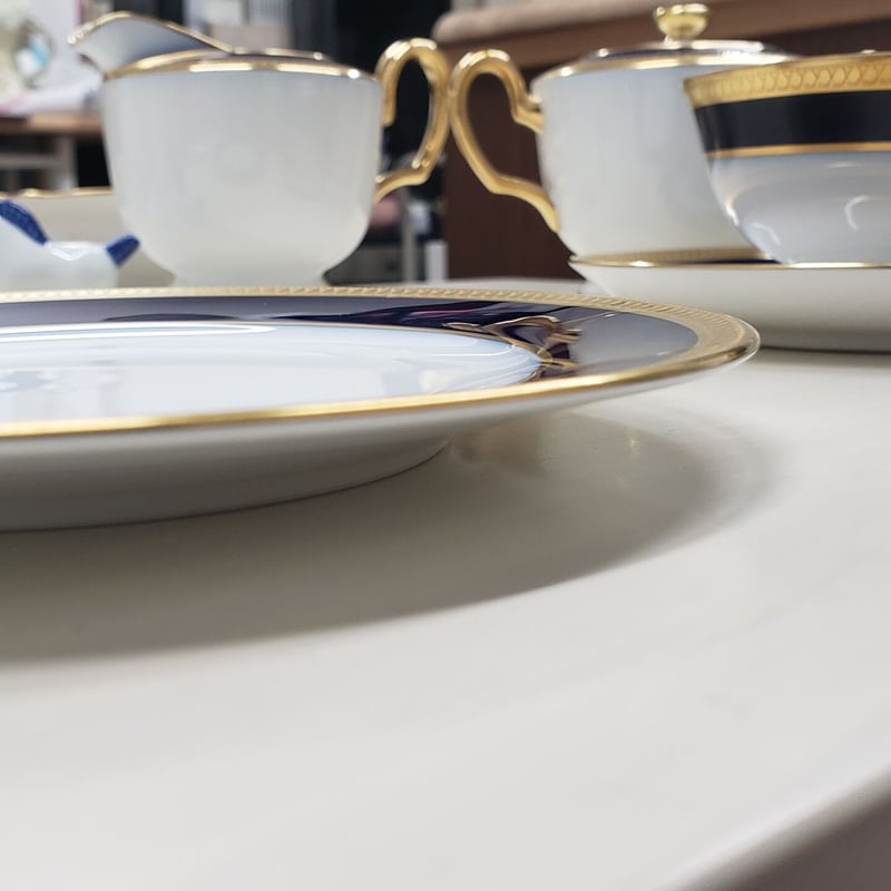 大倉陶園 瑠璃片葉金蝕 17cmパン皿 1枚 | つちや陶器店 大倉陶園 瑠璃片葉金蝕 17cmパン皿 1枚 | つちや陶器店