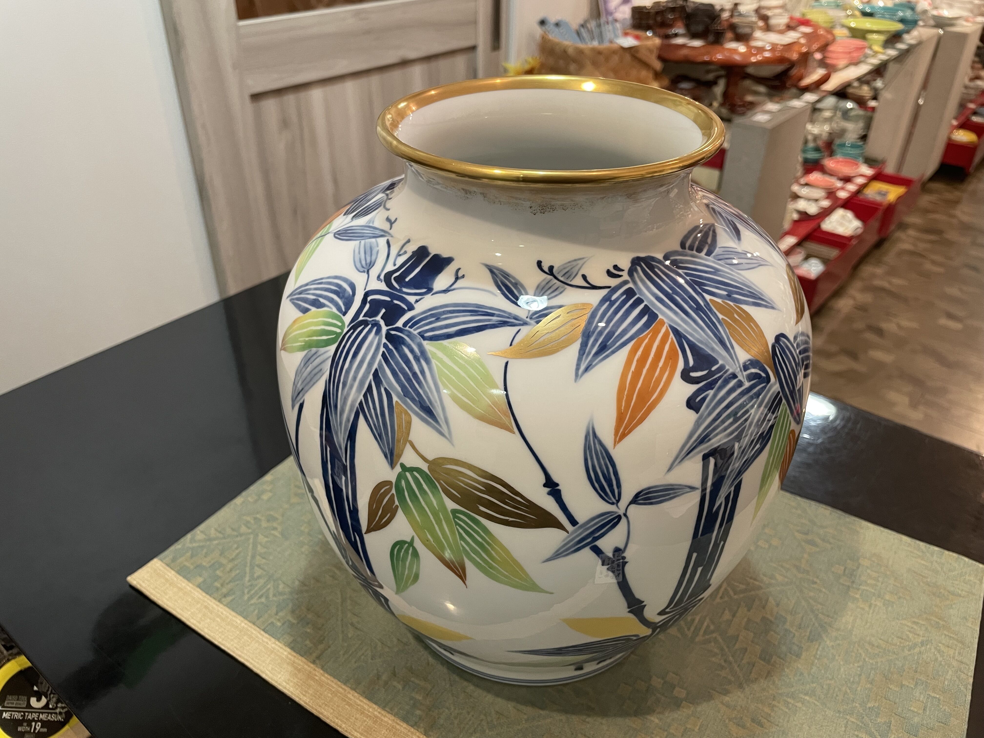 大倉陶園 竹笹花瓶 一品作 昭和38年 | つちや陶器店