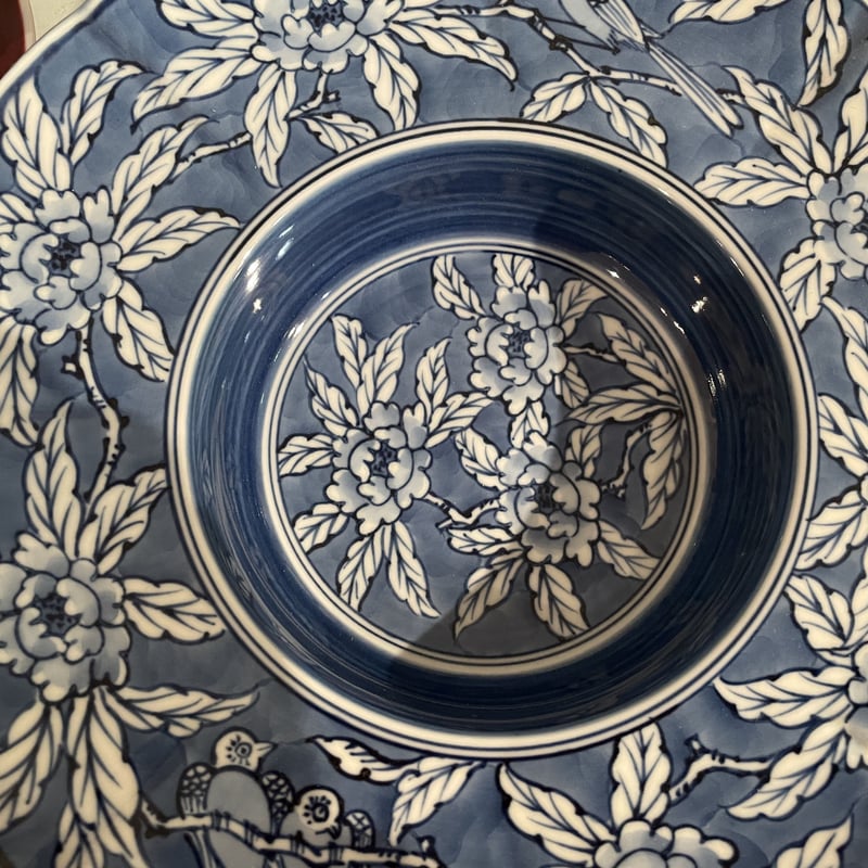 陶器製 灰皿 装飾的な葉模様 楽山焼 陶器製 灰皿 装飾的な葉模様 楽山焼