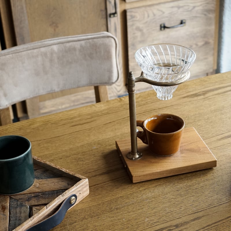 EXPLORER POUR OVER STAND / THE COFFEE REGISTRY