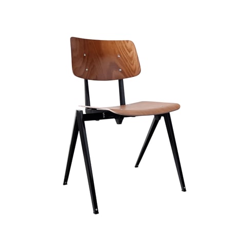 MODEL. S21 STACKING CHAIR / GALVANITAS
