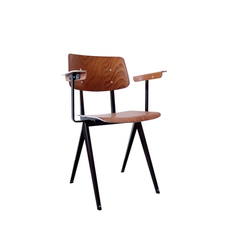 MODEL. S16 ARM CHAIR / GALVANITAS