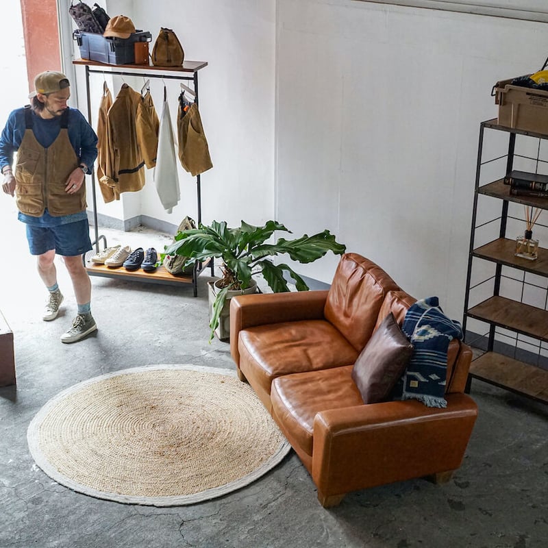 FRESNO SOFA 2S / ACME Furniture | GENERAL STORE FRESNO SOFA 2S / ACME Furniture | GENERAL STORE