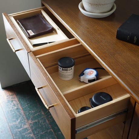 BROOKS SIDE BOARD / ACME furniture