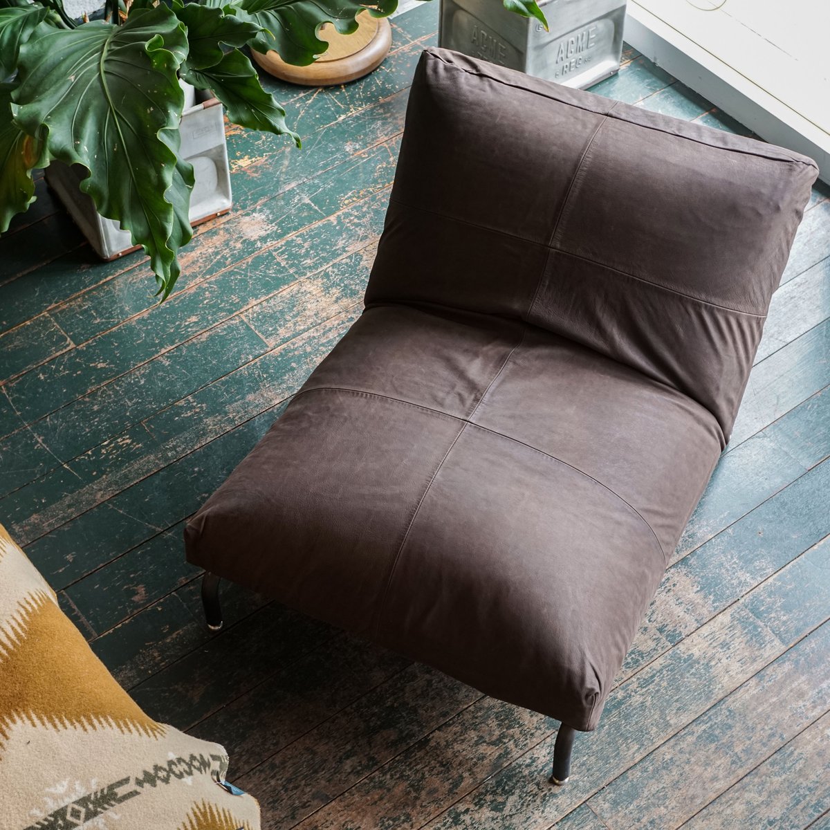 COW LEATHER RODEZ CHAIR - COVER / journal stan...