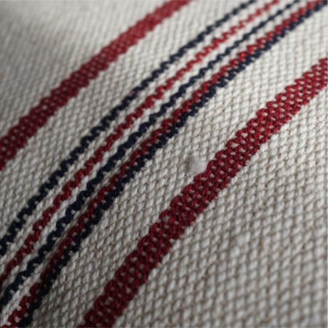 THICK COTTON CUSHION COVER / DETAIL