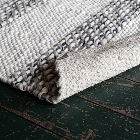 AIHARA RUG / La Forma
