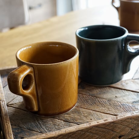 CROOKS MUG / ACME furniture