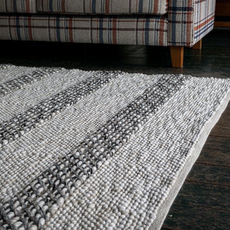 AIHARA RUG / La Forma