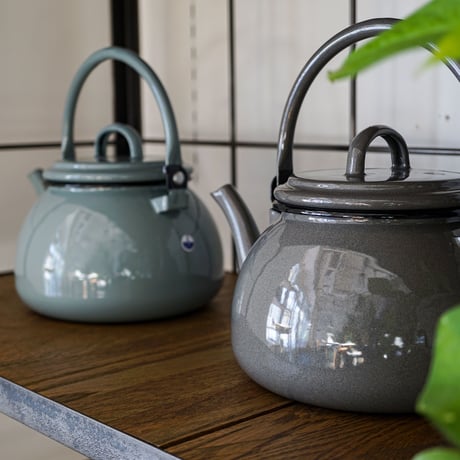 WATER KETTLE / MUNDER