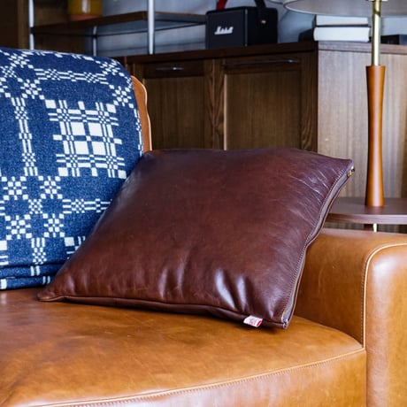 LEATHER CUSHION / ACME Furniture