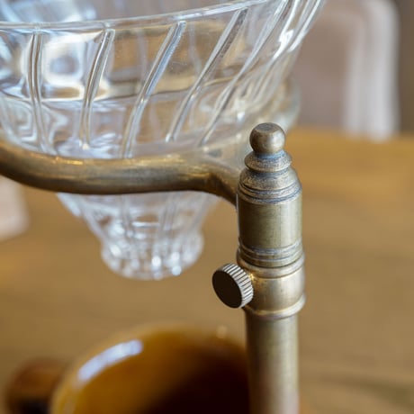 EXPLORER POUR OVER STAND / THE COFFEE REGISTRY