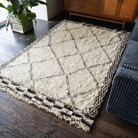 WOOL MRC PTN RUG / BasShu