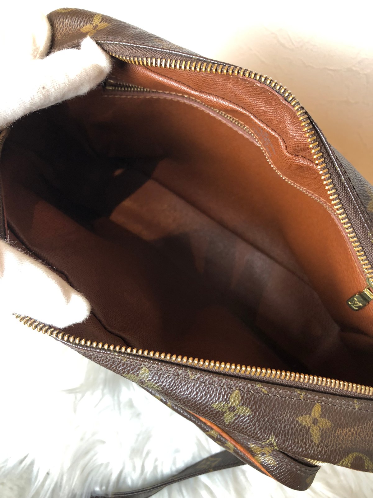 LOUIS VUITTON☆ルイヴィトン☆ナイル☆ショルダーバッグ LOUIS VUITTON☆ルイヴィトン☆ナイル☆ショルダーバッグ
