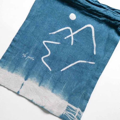 INDIGO リネン巾着 Mサイズ/ 山、川、月、丘
