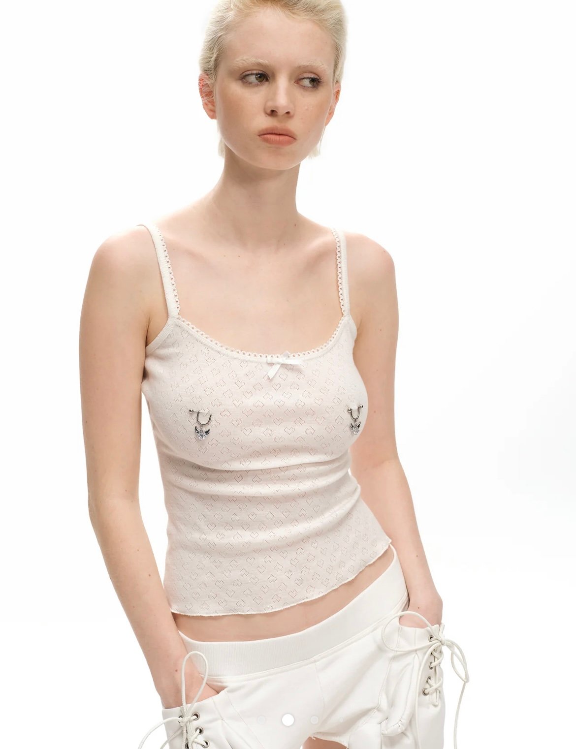Nφ DRESS / White Studded Bowknot Camisole | I/O