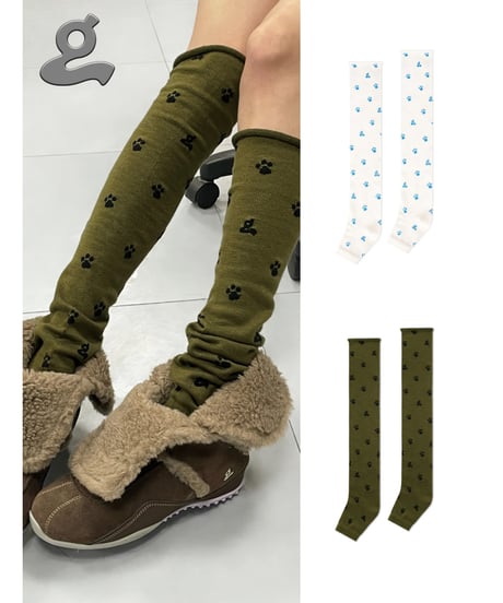 GRAPE / Olive Paw-Print Stirrup Slouchy Wool Leg Warmers