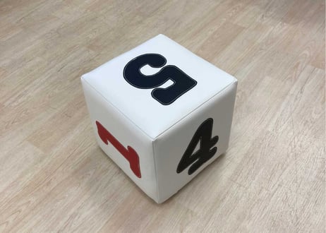【1品限り】数字サイコロ白（柔らかウレタン仕様）