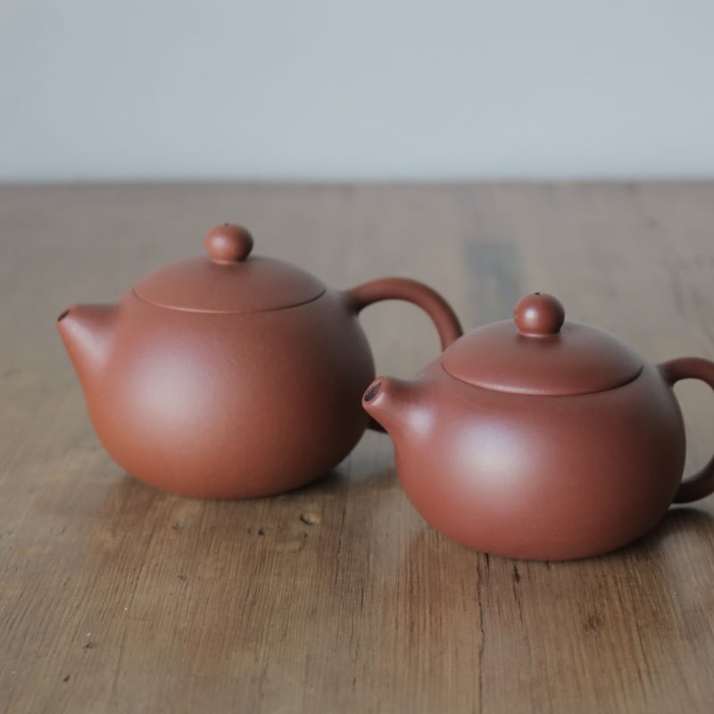 陶器製ダークブラウン壺 ダークブラウン陶器の壺