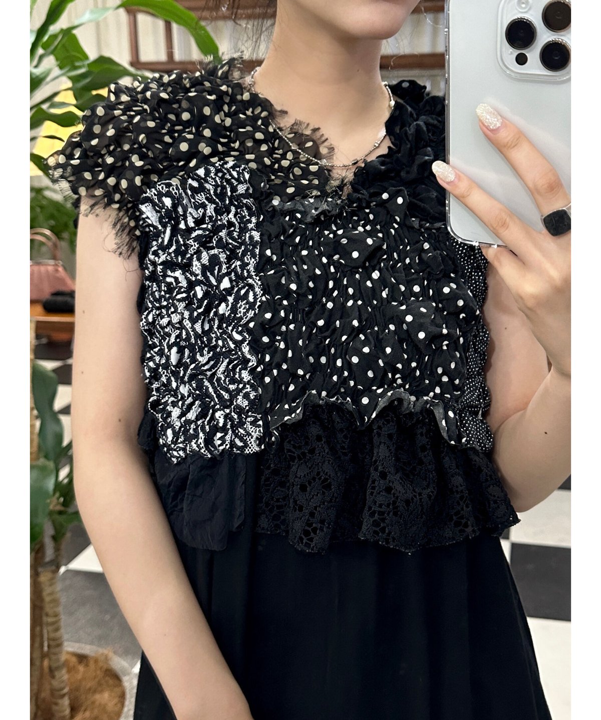 nozomi ishiguro ノゾミイシグロ トップス ノゾミ イシグロによる1点ものの洋服 ジュエリーのカスカが新