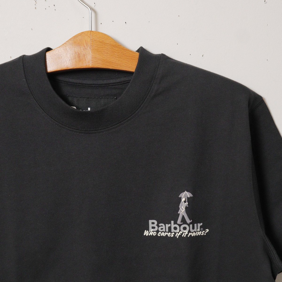 MEN'S】Barbour[バブアー] Why Get Wetオーバーサイズ ポイントロゴT