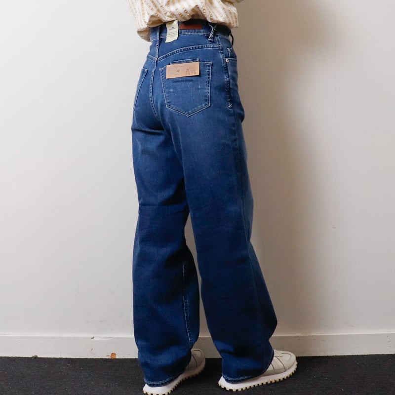 WOMEN'S】YANUK[ヤヌーク] Really Light ワイドストレート