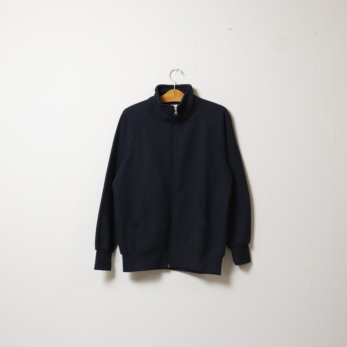 UNISEX】VESTI（ベスティ）ジップアップスウェットジャケット