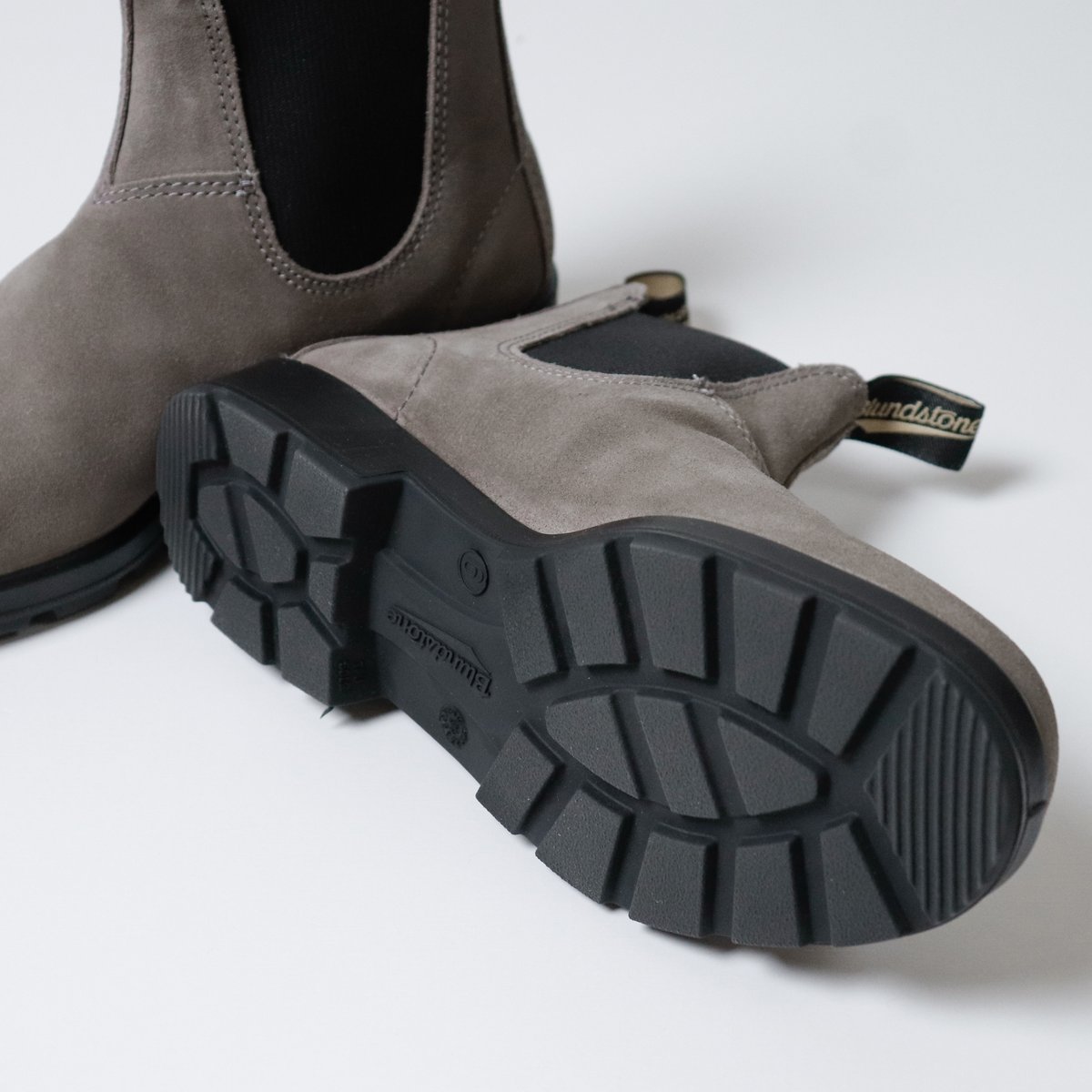 Blundstone ブランドストーン⭐︎ 廃盤 スウェード サイドゴアブーツ 3 UNISEX】BLUNDSTONE[ブランドストーン] サイドゴアブーツ