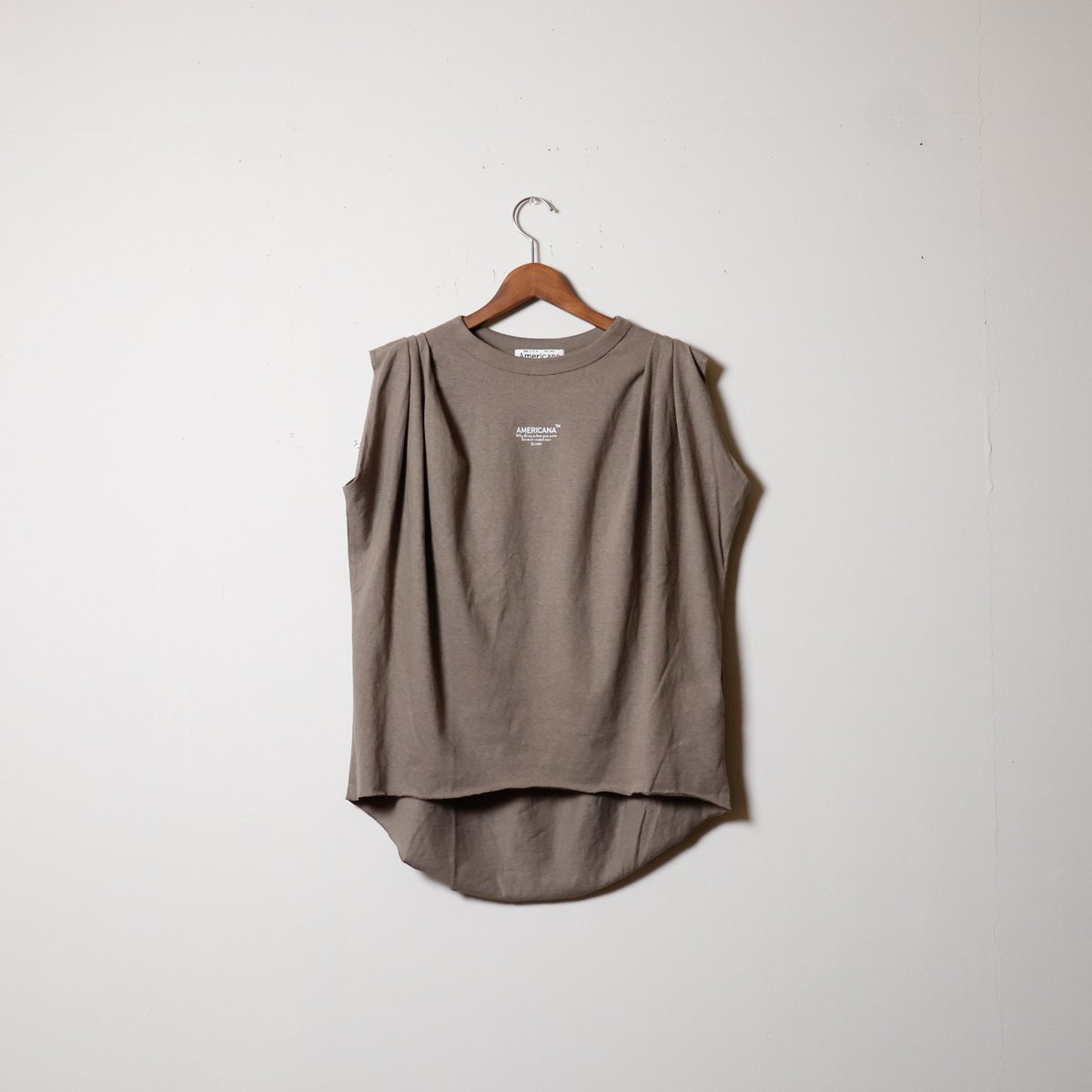 WOMEN'S】Americana [アメリカーナ] ロールアップスリーブT