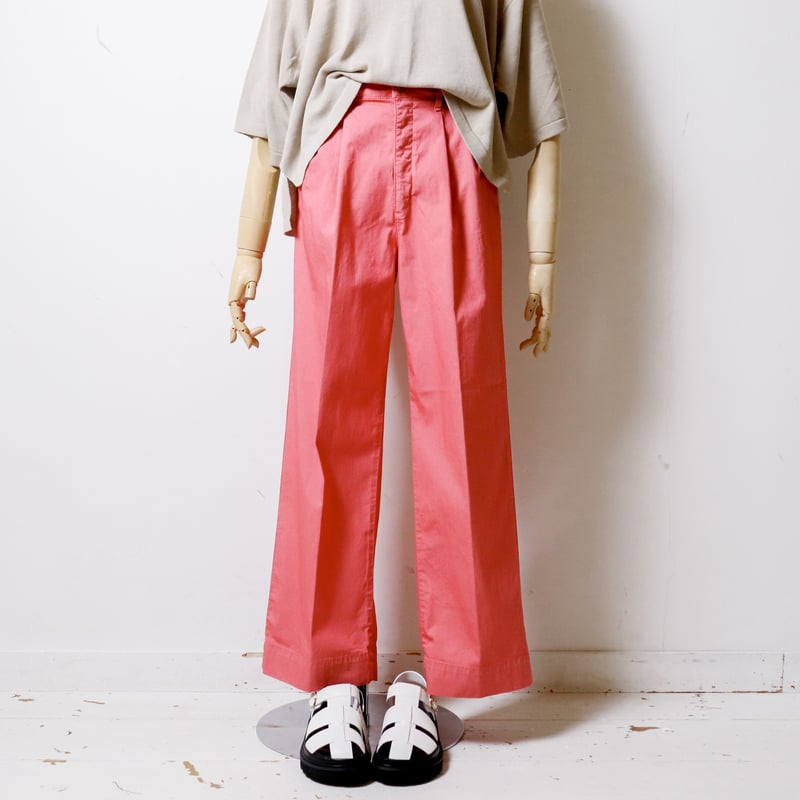 ✨希少✨【新品、タグ付】 YANUK/ヤヌークピンタックワイドトラウザーデニムS ✨希少✨【新品、タグ付】 YANUK/ヤヌークピンタックワイド