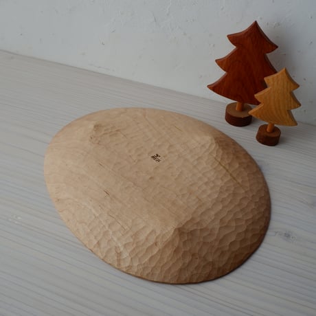 カエデの三ツ足皿（大皿・表面滑らか）
