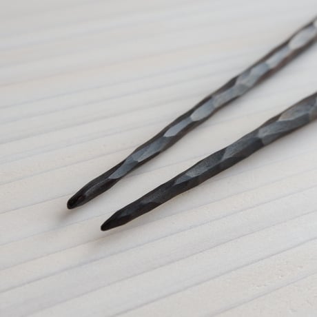 握りやすく掴みやすい黒檀箸