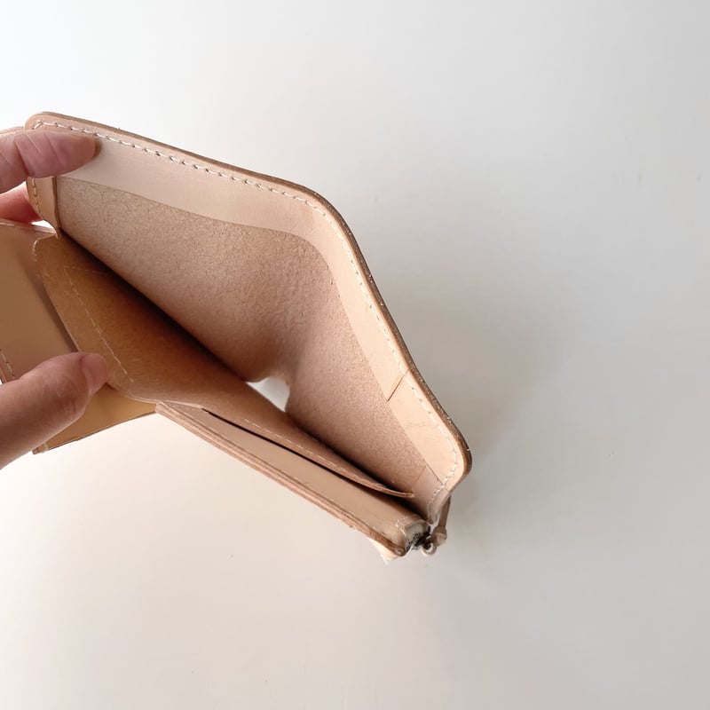 かいわれ君　ナチュラル色　本革使用　ハーフウォレット KURA handmade leather 【ハーフウォレット】 – kura-xxx.com