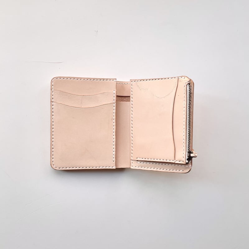 Middle wallet mini nude 本革 二つ折り財布 ウォレット 生成り