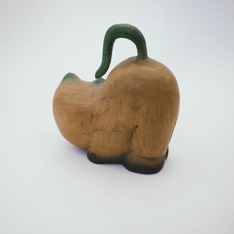Wooden Carved Cat：UK
