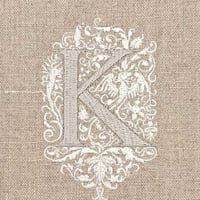 イニシャル刺繍付きリネン生地「K」
