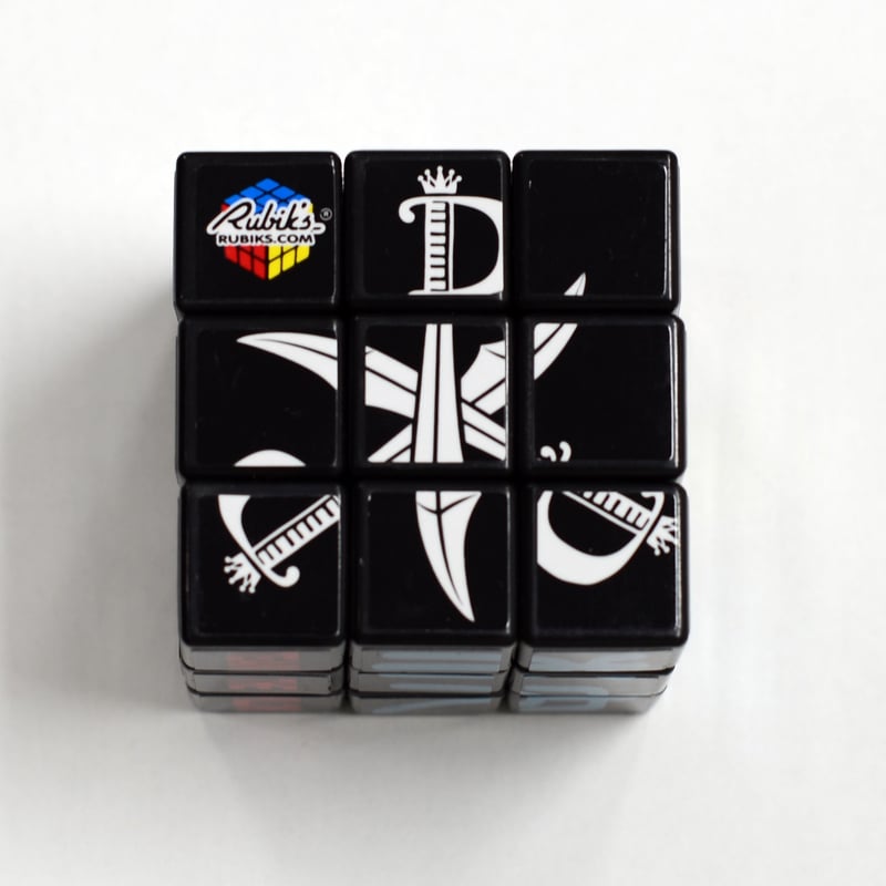 オリジナル ルービックキューブ（台座付き） | BUSTERS SHOP