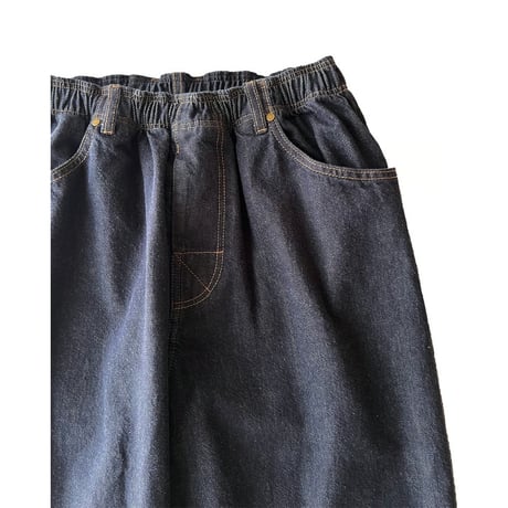 COMFORTABLE REASON - Reactive Dyed Denim