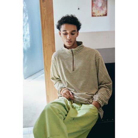 COMFORTABLE REASON - Multi Border L/S Stand Zip