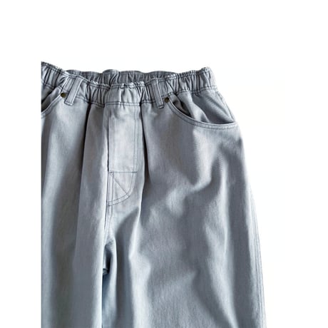 COMFORTABLE REASON - Surface Dyed Denim