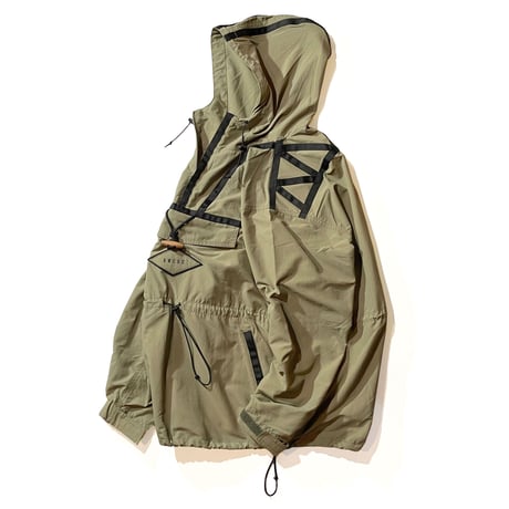 RWCHE - JURASSIC ANORAK