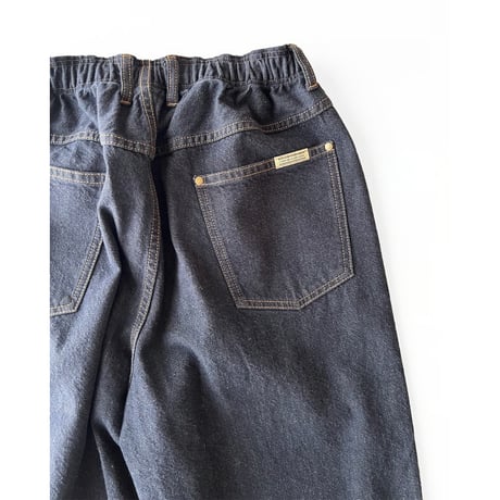COMFORTABLE REASON - Reactive Dyed Denim