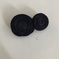 RIBBON ⚫️● brooch
