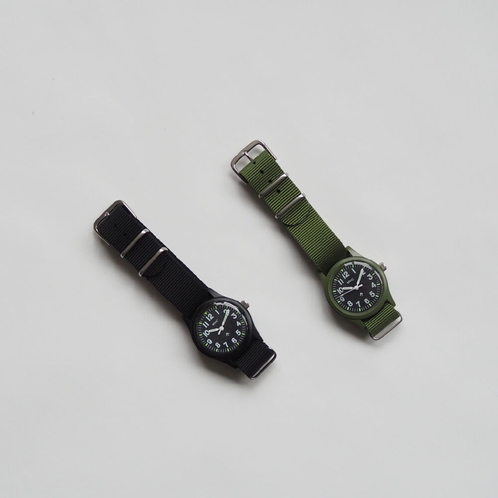 MHL. ミリタリーウォッチ　ブラック MHL.（エムエイチエル）の「MILITARY WRIST WATCH（アナログ