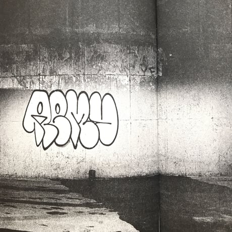 "Les Mysteres de Paris #6 REMIO"  zine + pin