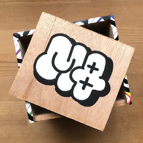 MQ "untitled (wooden box)"