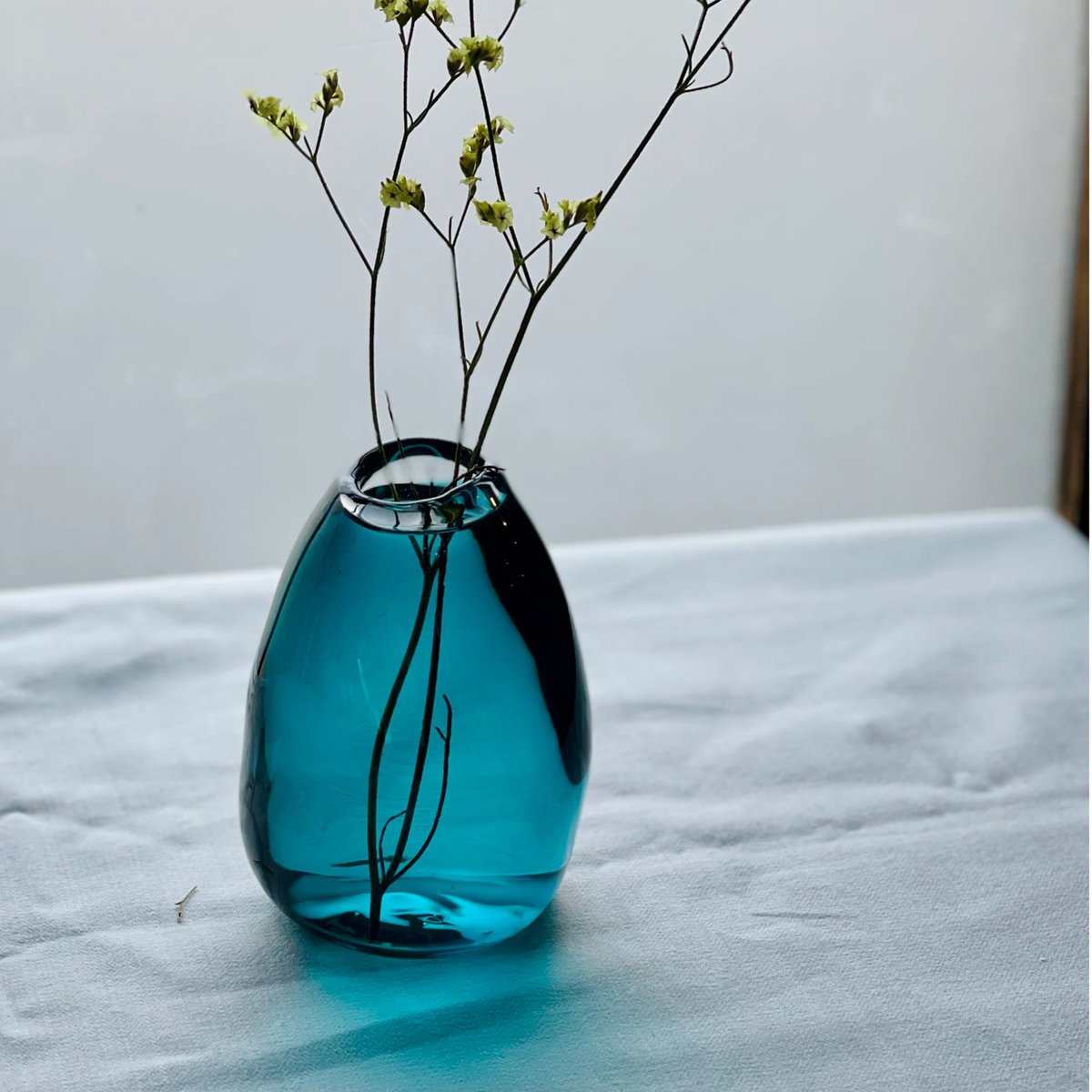 内貫入ガラス　花器　花瓶　ブルー 萩ガラス 瑠璃貫入器 フラワーベース ガラス 花器 花瓶 ブルー